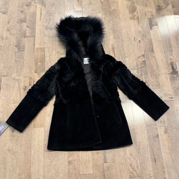 Brand New Shearling/Fur Coat with Built-In Fur Hood - Picture 1 of 6